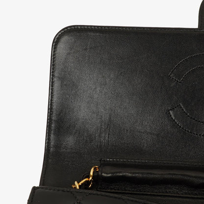 Chanel Vintage Medium Classic Single Flap Tasche aus schwarzem gestepptem Lammleder mit 24K vergoldeten Beschlägen