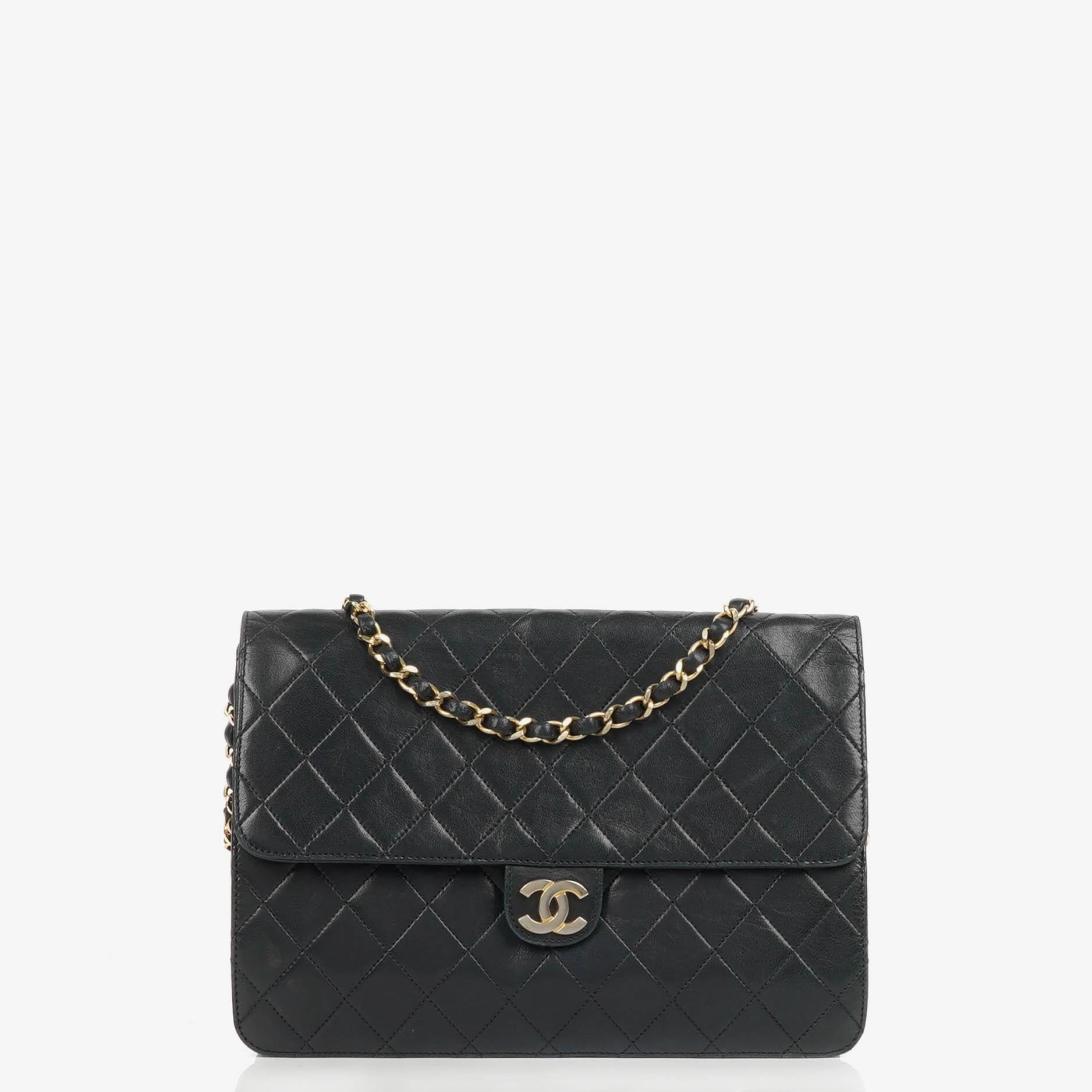 Chanel Vintage Medium Classic Single Flap Bag Navy gestepptes Lammleder mit goldfarbener Hardware