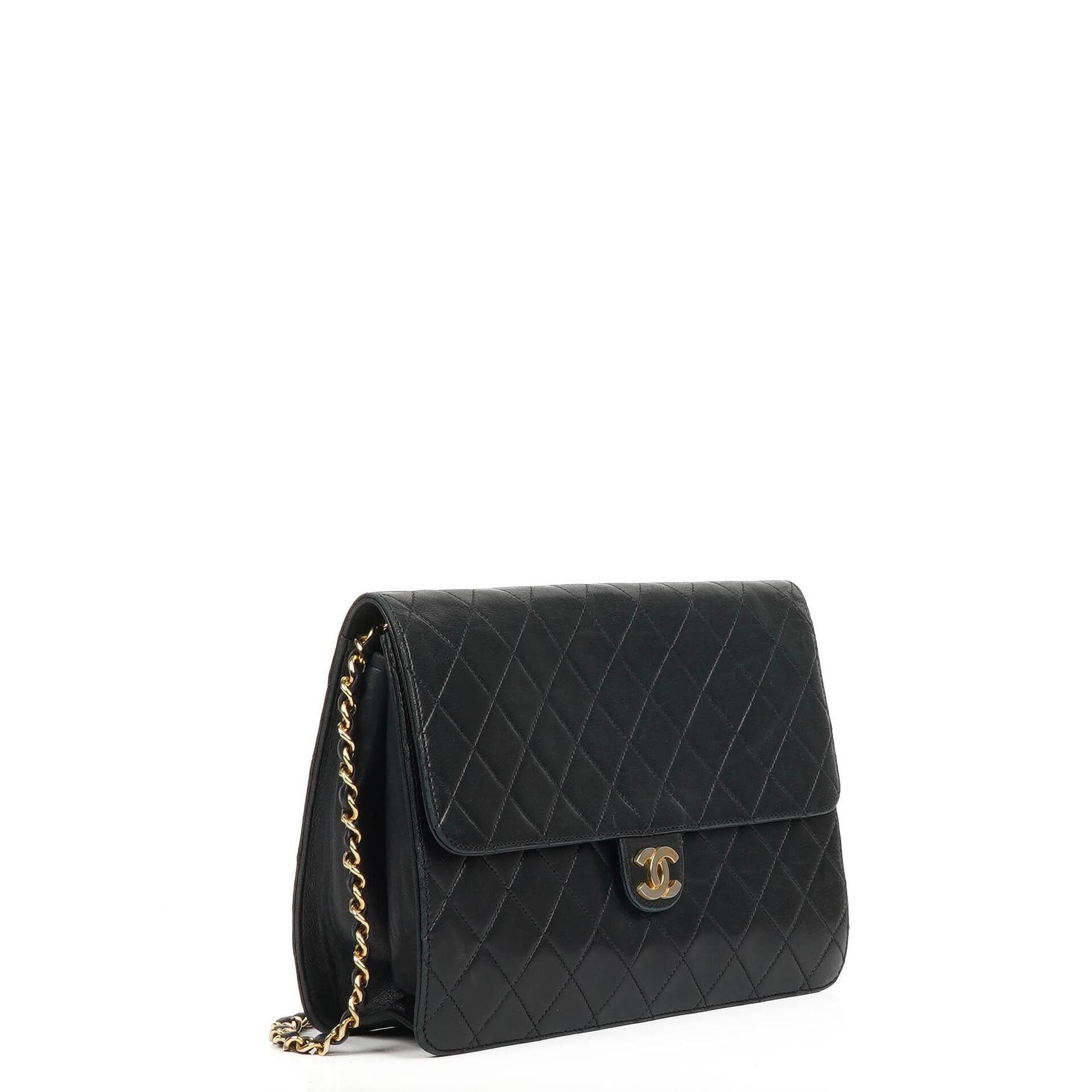Chanel Vintage Medium Classic Single Flap Bag Navy gestepptes Lammleder mit goldfarbener Hardware