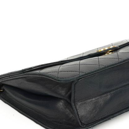 Chanel Vintage Medium Classic Single Flap Bag Navy gestepptes Lammleder mit goldfarbener Hardware