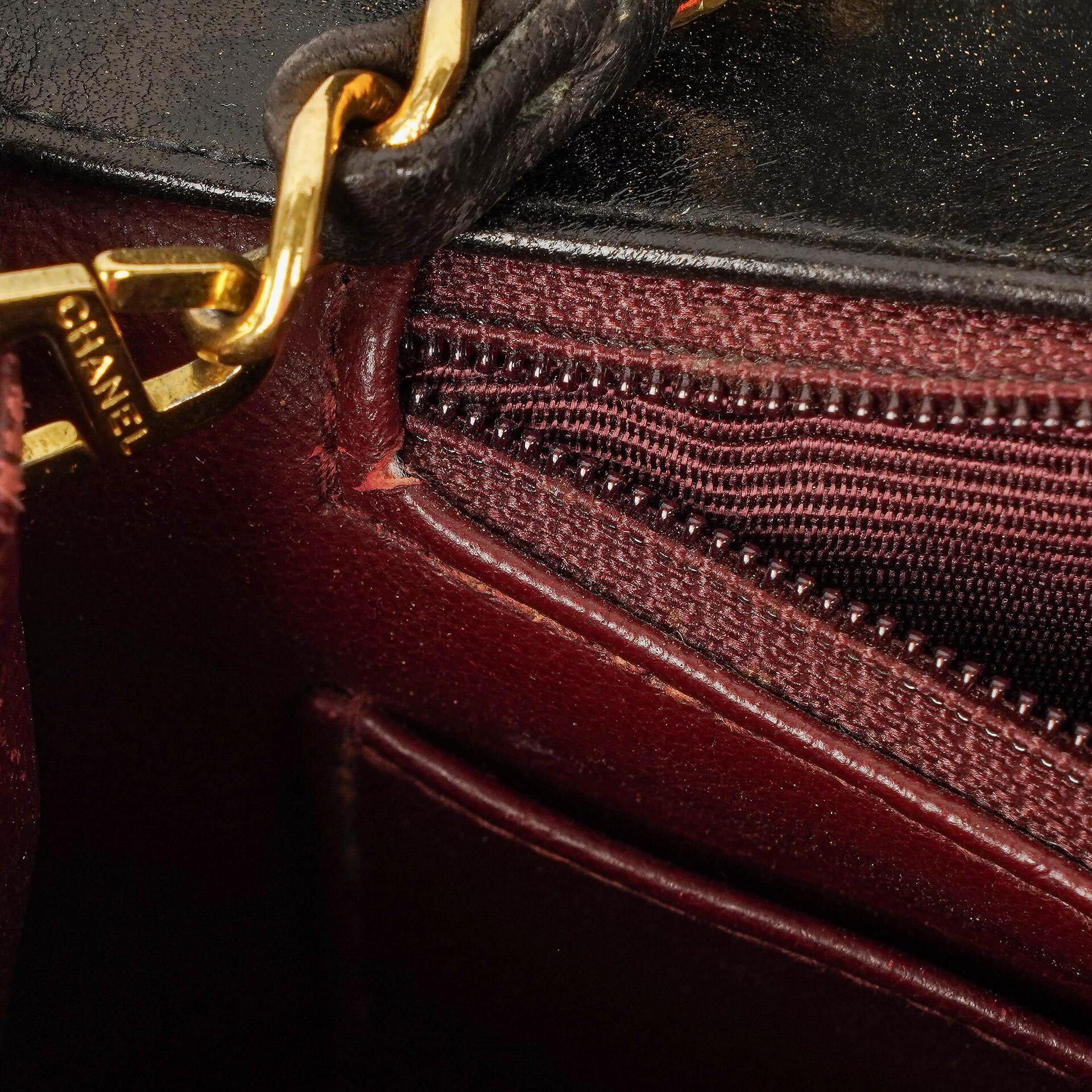 Chanel Vintage Medium Diana schwarze Flap Tasche mit 24K vergoldeten Beschlägen