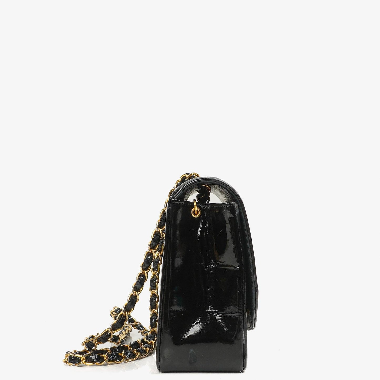Chanel Vintage Mittlere Diana Klappen Tasche aus schwarzem gestepptem Lackleder mit 24K vergoldeten Beschlägen
