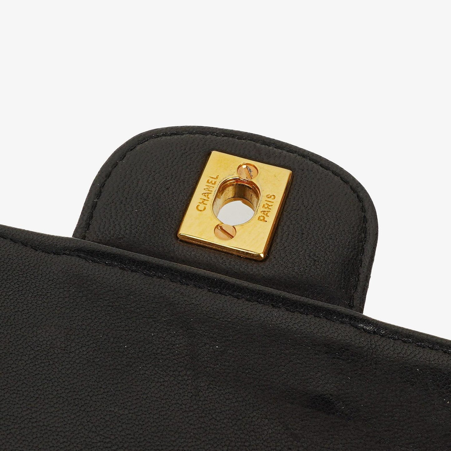 Chanel Vintage mittelgroße Timeless Classic Double Flap Tasche aus schwarzem gestepptem Lammleder mit 24K vergoldeten Beschlägen und Mademoiselle Kette