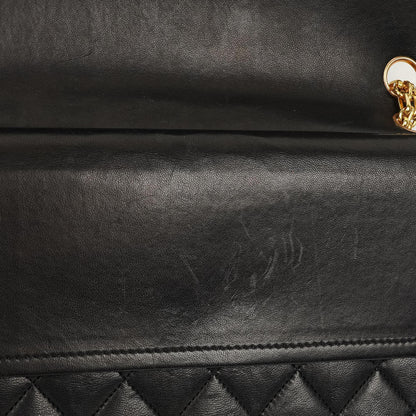 Chanel Vintage Medium Timeless Classic Double Flap Bag aus schwarzem gestepptem Lammleder mit 24K-vergoldeter Hardware und Mademoiselle-Kette