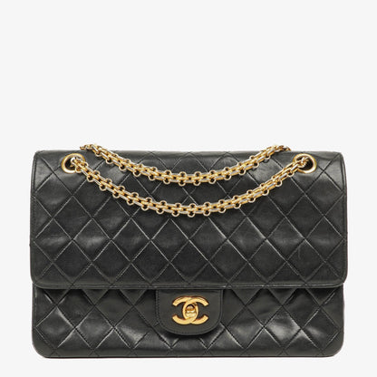 Chanel Vintage Medium Timeless Classic Double Flap Tasche aus schwarzem gestepptem Lammleder mit 24K vergoldeter Hardware und Mademoiselle-Kette