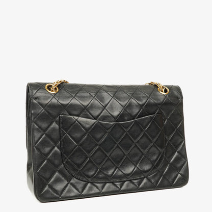Chanel Vintage Medium Timeless Classic Double Flap Tasche aus schwarzem gestepptem Lammleder mit 24K vergoldeter Hardware und Mademoiselle-Kette