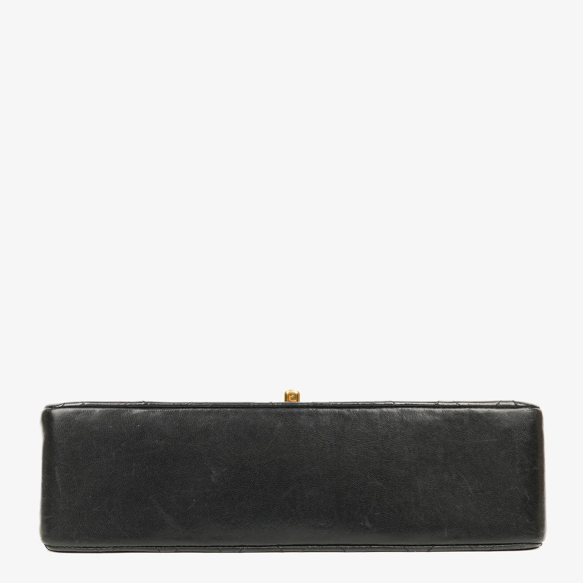 Chanel Vintage Medium Timeless Classic Double Flap Tasche aus schwarzem gestepptem Lammleder mit 24K vergoldeter Hardware und Mademoiselle-Kette