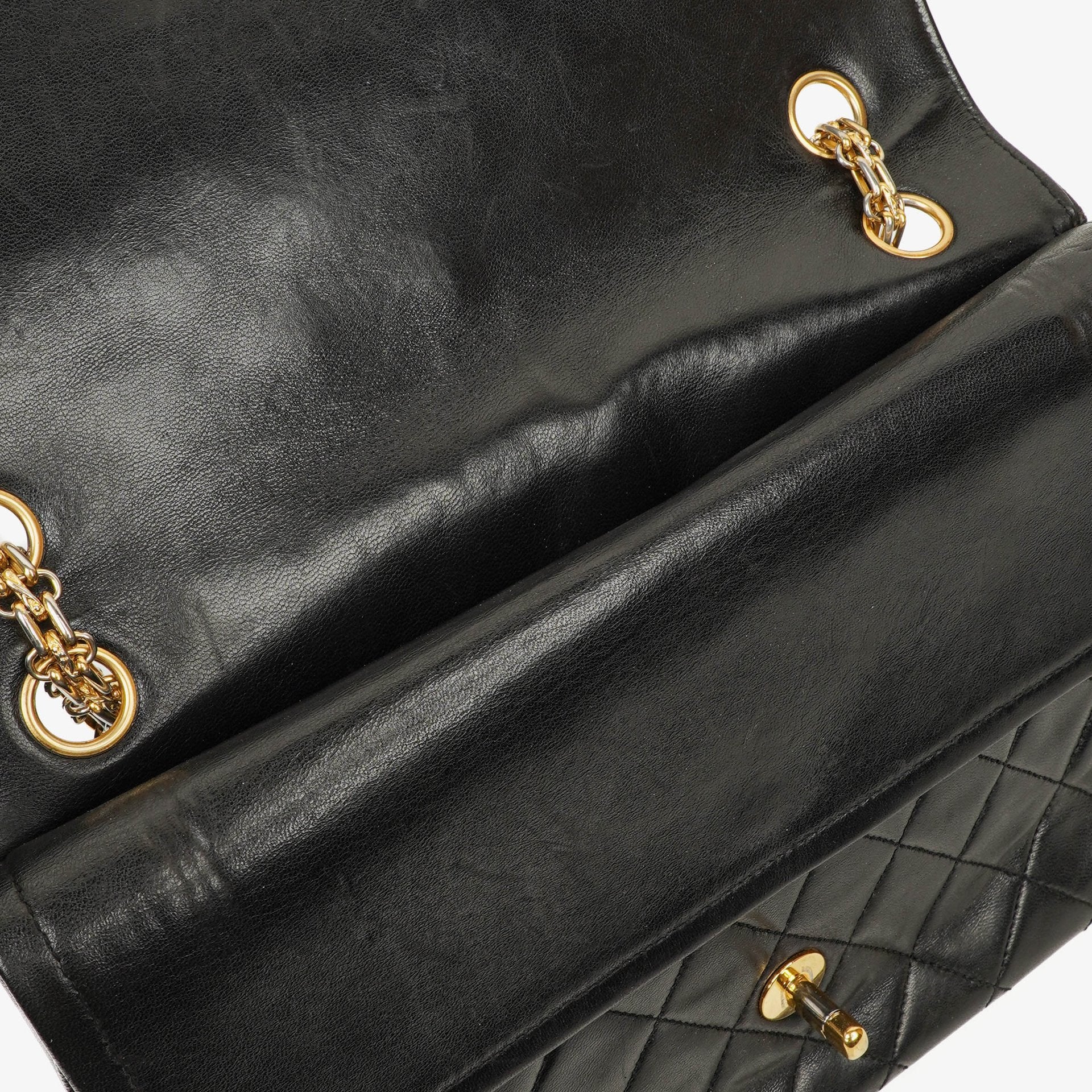Chanel Vintage Medium Timeless Classic Double Flap Tasche aus schwarzem gestepptem Lammleder mit 24K vergoldeter Hardware und Mademoiselle-Kette