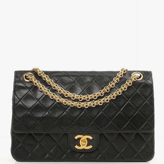 Chanel Vintage Medium Timeless Classic Double Flap Bag Gequiltetes Lammleder Schwarz mit 24K Vergoldeter Hardware und Mademoiselle Kette