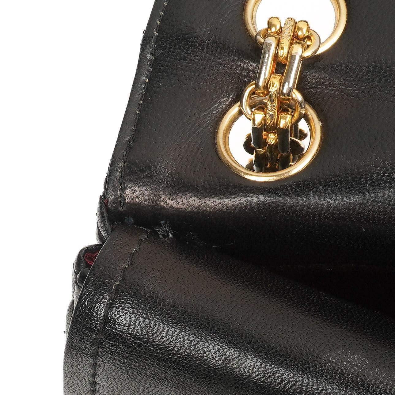 Chanel Vintage Medium Timeless Classic Double Flap Bag Gequiltetes Lammleder Schwarz mit 24K Vergoldeter Hardware und Mademoiselle Kette