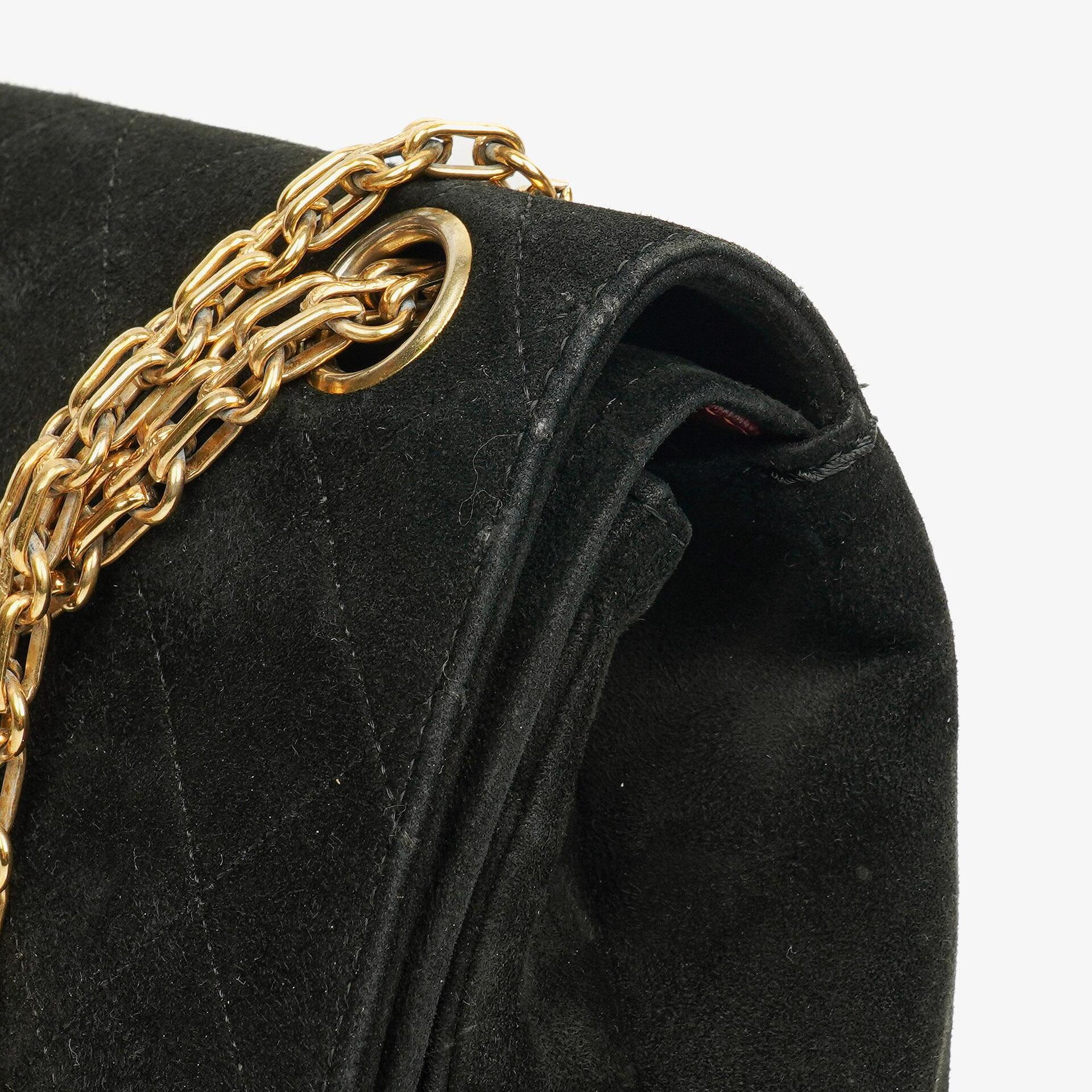 Chanel Vintage Medium Timeless Classic Double Flap Tasche aus schwarzem gestepptem Wildleder mit goldfarbenen Beschlägen und Mademoiselle-Kette