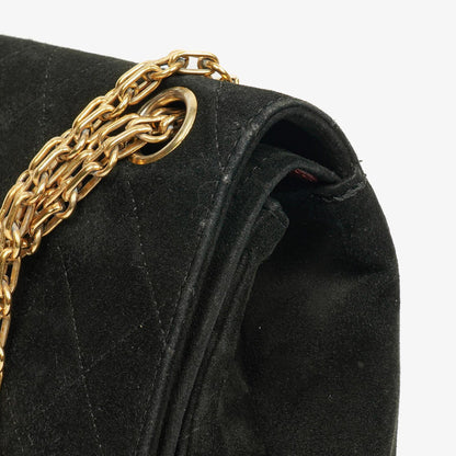 Chanel Vintage Medium Timeless Classic Double Flap Tasche aus schwarzem gestepptem Wildleder mit goldfarbenen Beschlägen und Mademoiselle-Kette