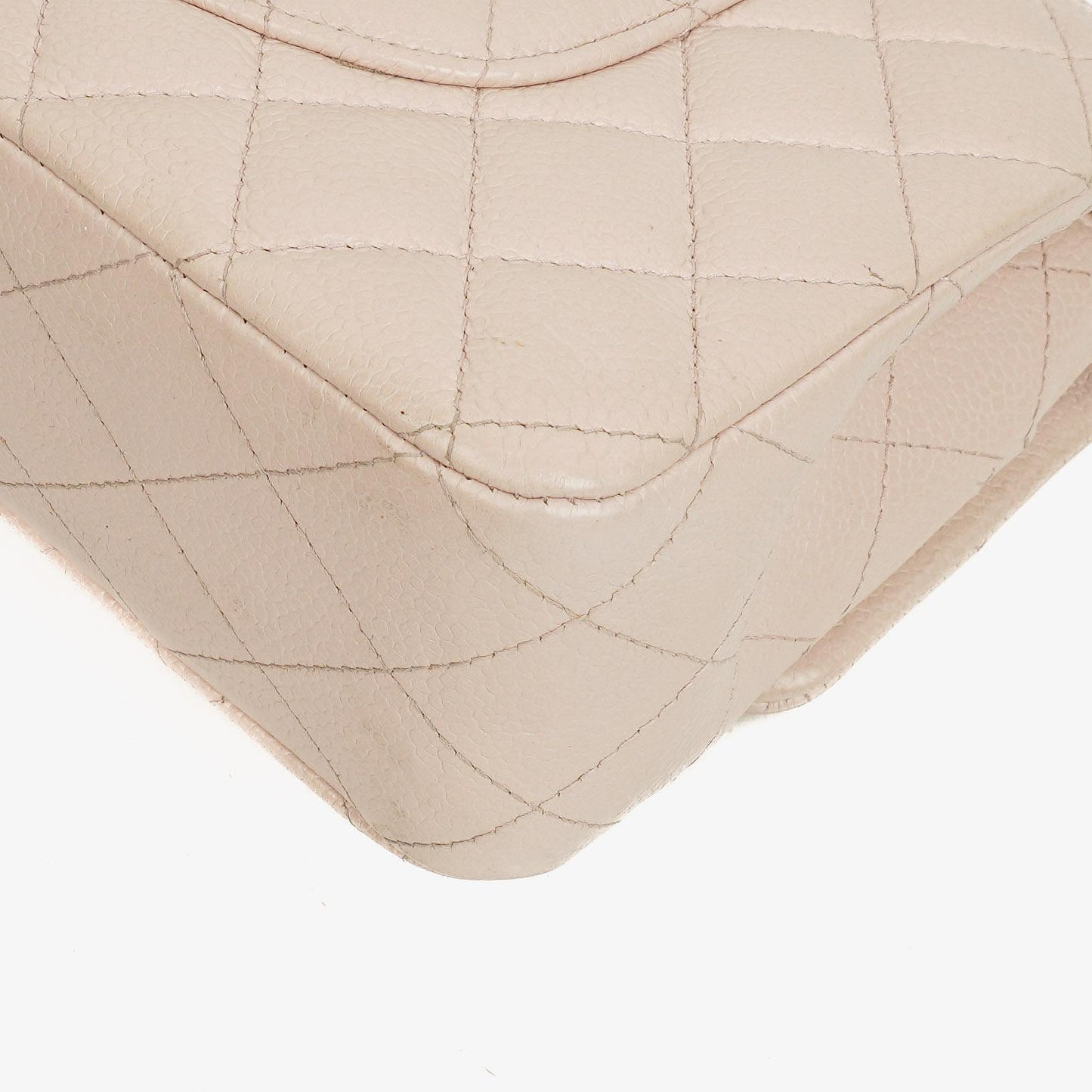 Chanel Mittelgroße Timeless Classic Double Flap Tasche aus elfenbeinfarbenem Caviar gestepptem Lammleder mit silberfarbener Hardware