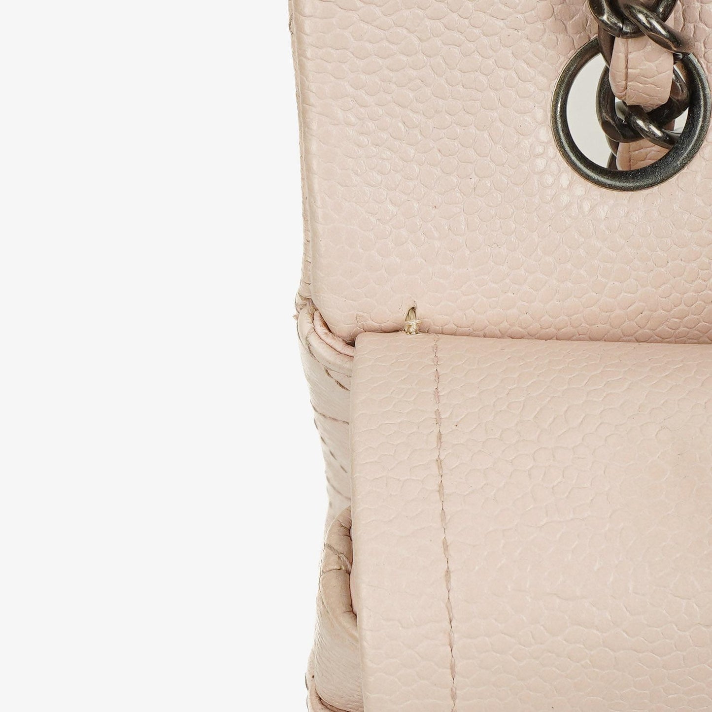 Chanel Mittelgroße Timeless Classic Double Flap Tasche aus elfenbeinfarbenem Caviar gestepptem Lammleder mit silberfarbener Hardware