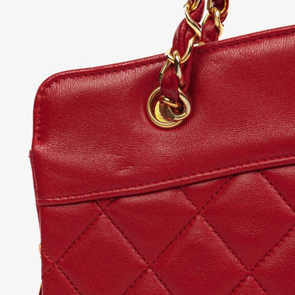 Chanel Vintage Mini Chain Tote Bag aus rotem gestepptem Lammleder