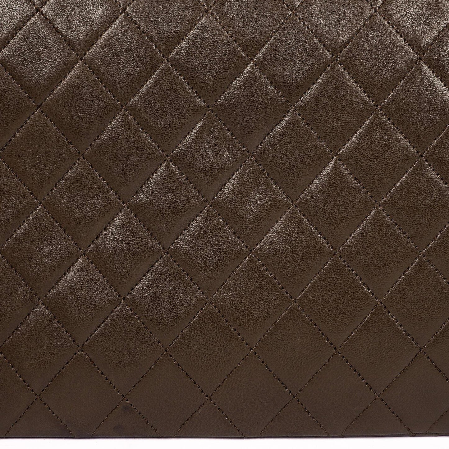 Chanel Vintage Round Flap Bag aus braunem gestepptem Lammleder mit 24K goldplattierter Hardware