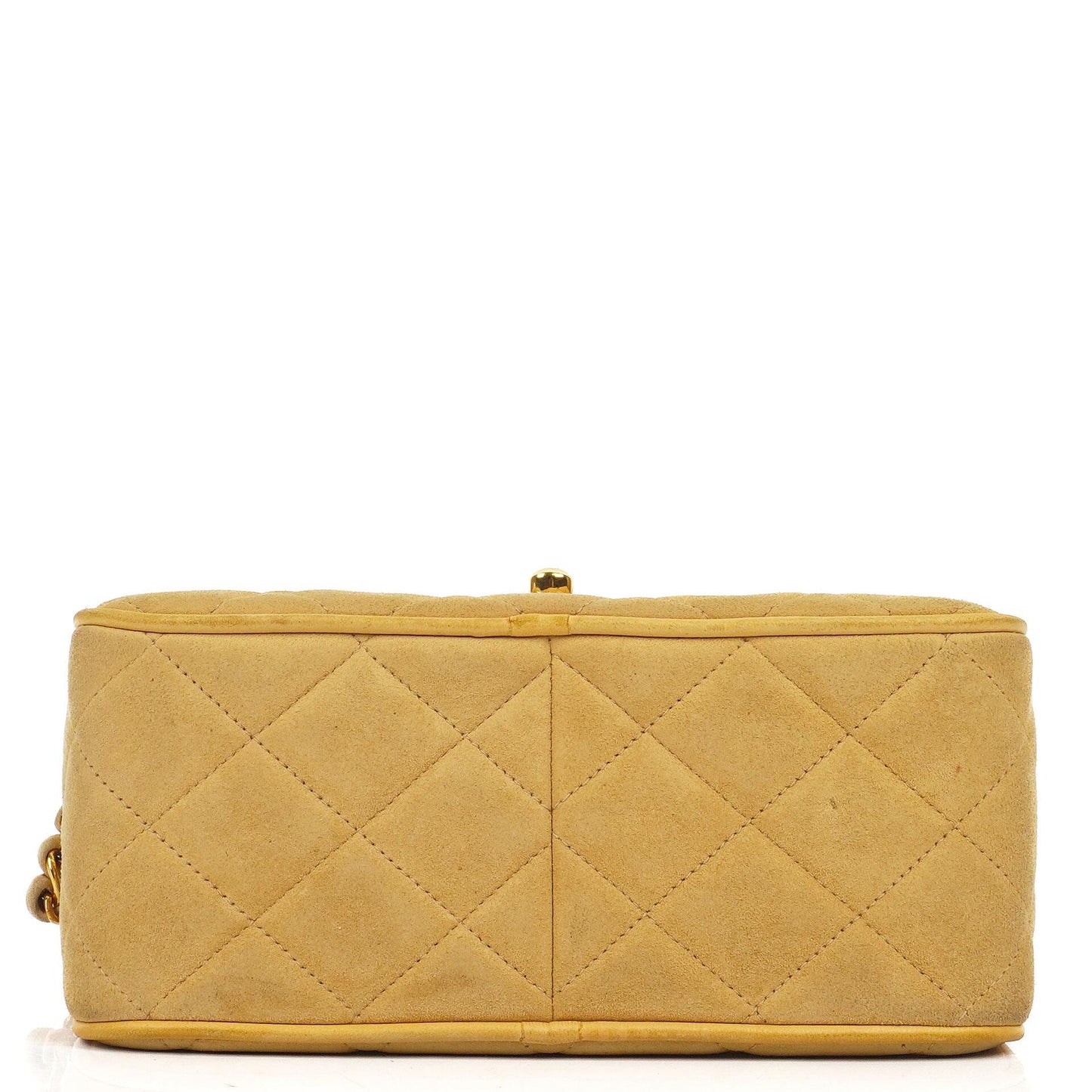 Chanel Vintage Small Camera Tassel Bag aus goldfarbenem gestepptem Wildleder mit CC Logo Fronttasche