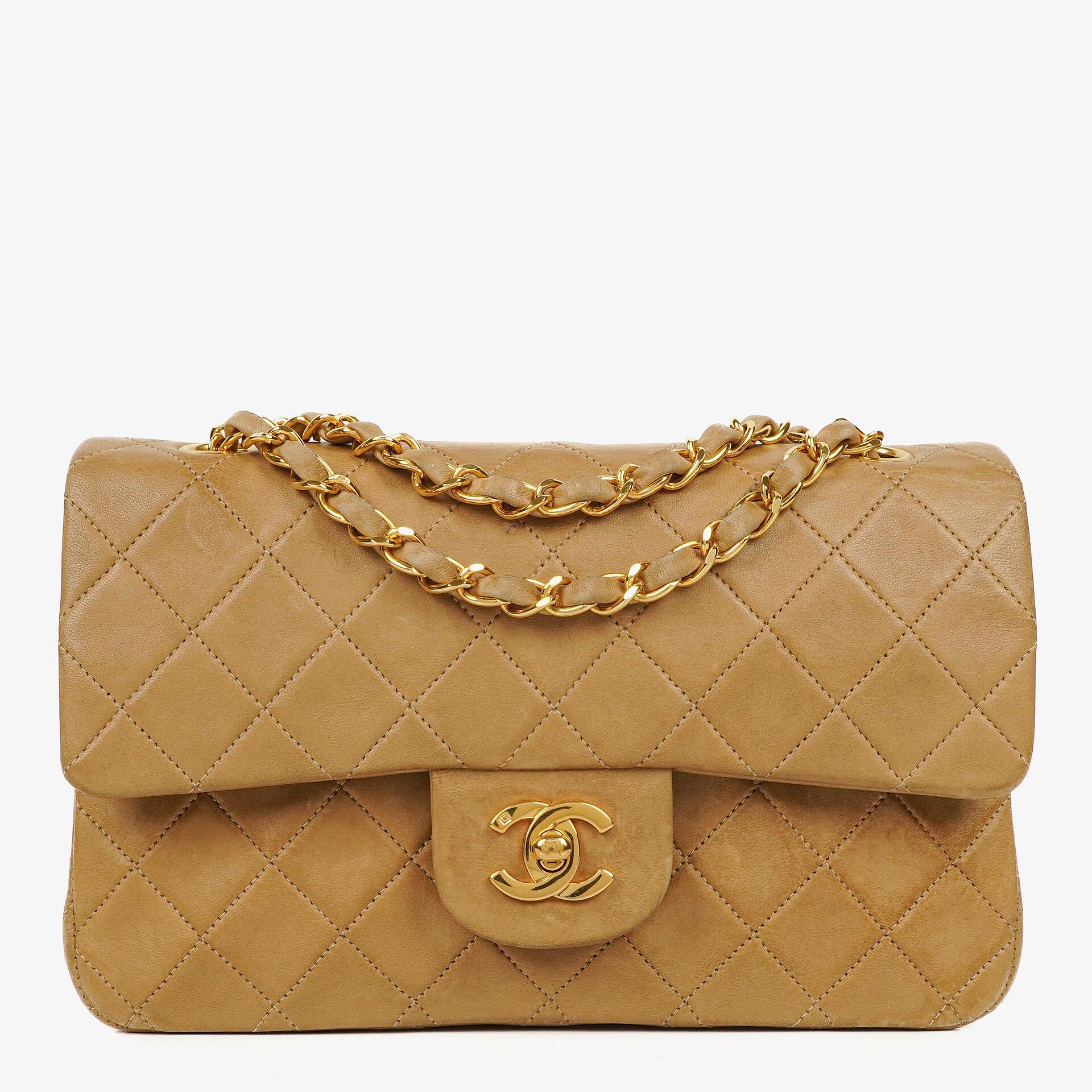 Chanel Vintage Small Classic Double Flap Tasche aus beigem gestepptem Leder mit 24K vergoldeten Beschlägen