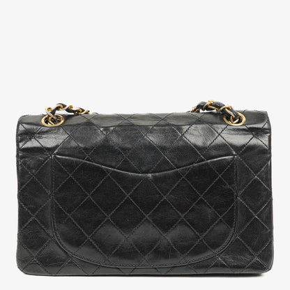 Chanel Vintage Kleine Classic Double Flap Tasche aus schwarzem gestepptem Lammleder mit 24K vergoldeten Beschlägen