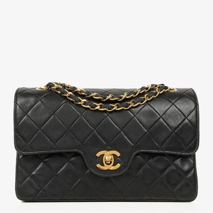 Chanel Vintage Kleine Klassische Double Flap Tasche aus schwarzem gestepptem Lammleder mit 24K vergoldeter Hardware
