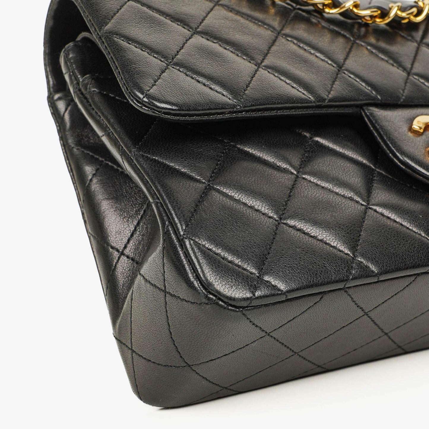 Chanel Vintage Small Classic Double Flap Tasche aus schwarzem gestepptem Lammleder mit 24K vergoldeten Beschlägen