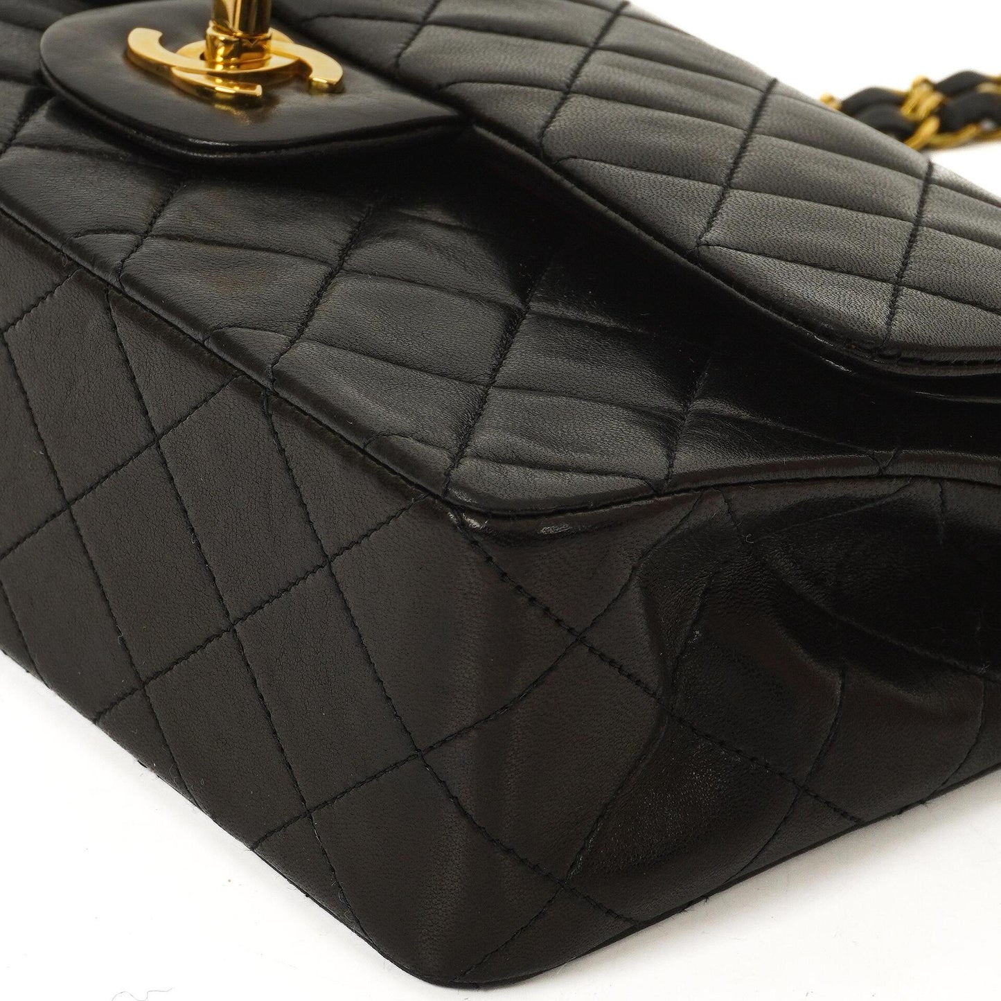 Chanel Vintage Small Classic Double Flap Bag aus schwarzem gestepptem Lammleder mit 24K goldplattierter Hardware