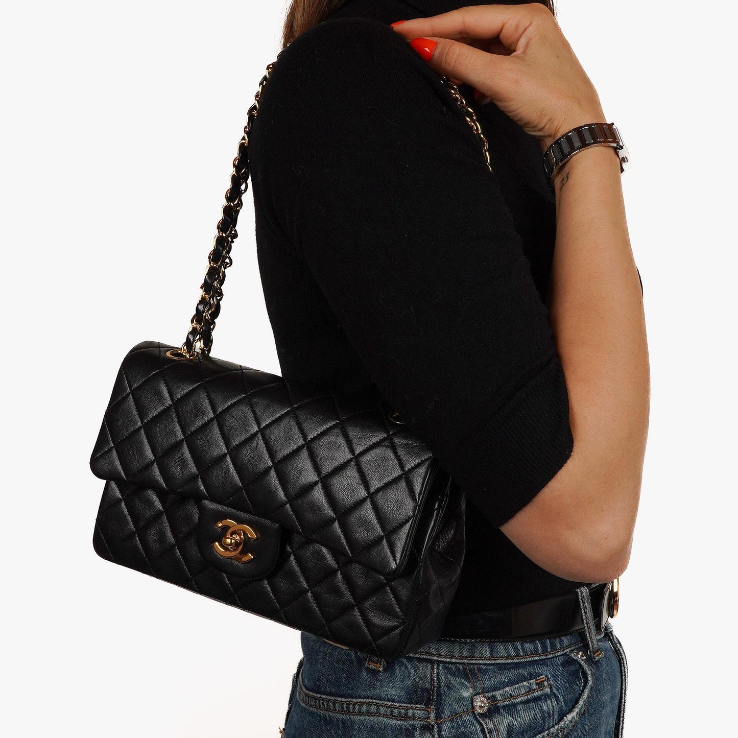Chanel Vintage Kleine Klassische Doppelklappe Tasche Schwarzes Gequiltetes Lammleder Mit 24K Vergoldeter Hardware