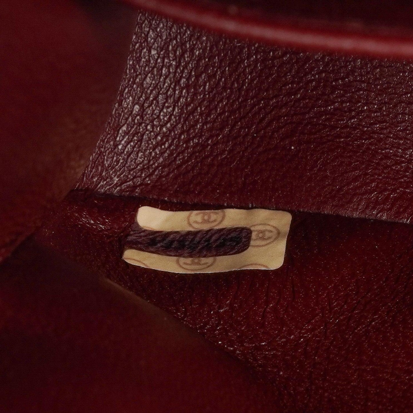Chanel Vintage Kleine Klassische Doppelklappe Tasche Schwarzes Gequiltetes Lammleder Mit 24K Vergoldeter Hardware