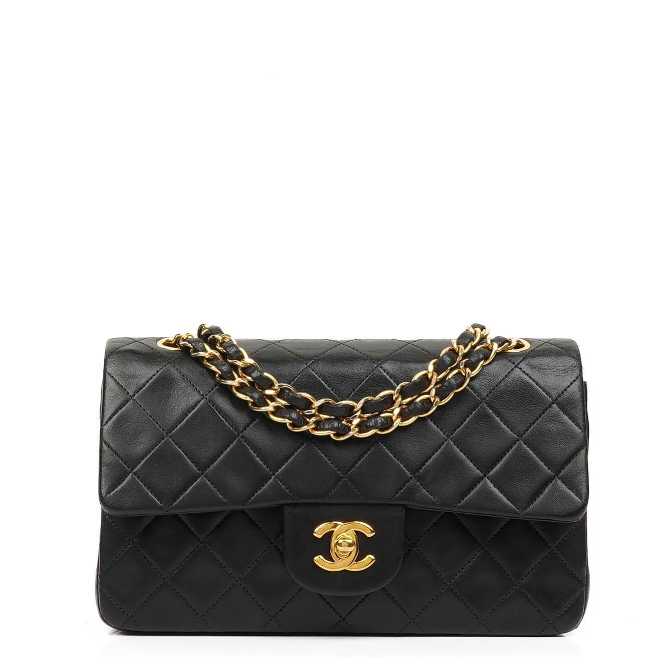 Chanel Vintage Kleine Klassische Doppelklappe Schwarzes Gequiltetes Lammleder 24K Vergoldete Hardware