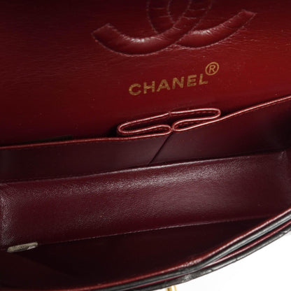 Chanel Vintage Kleine Klassische Doppelklappe Schwarzes Gequiltetes Lammleder 24K Vergoldete Hardware