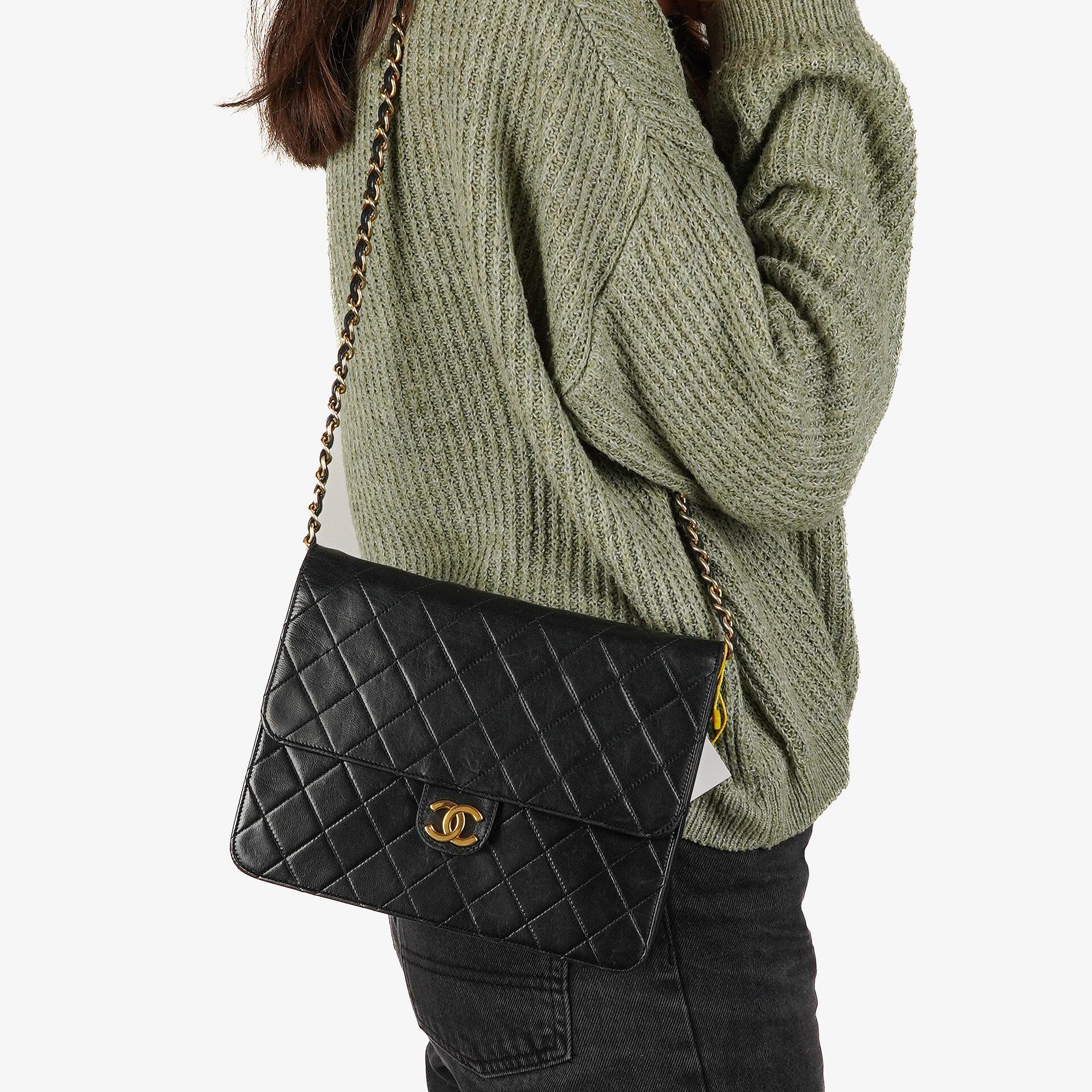 Chanel Vintage Classic kleine Single Flap Tasche aus schwarzem gestepptem Lammleder mit 24K vergoldeter Hardware