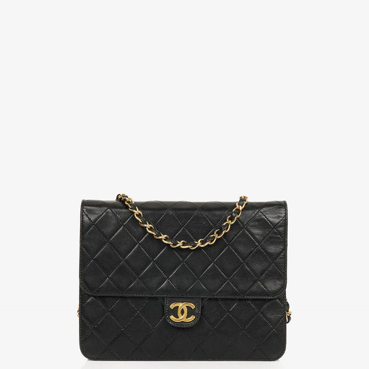 Chanel Kleine Classic Vintage Einzelklappentasche aus schwarzem gestepptem Lammleder mit 24K vergoldeten Beschlägen
