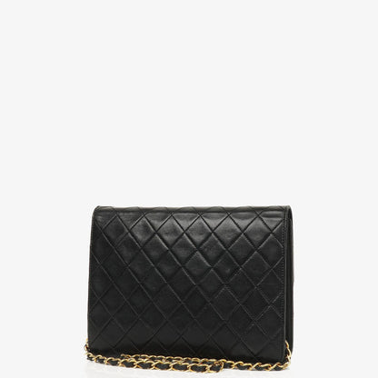 Chanel Kleine Classic Vintage Einzelklappentasche aus schwarzem gestepptem Lammleder mit 24K vergoldeten Beschlägen