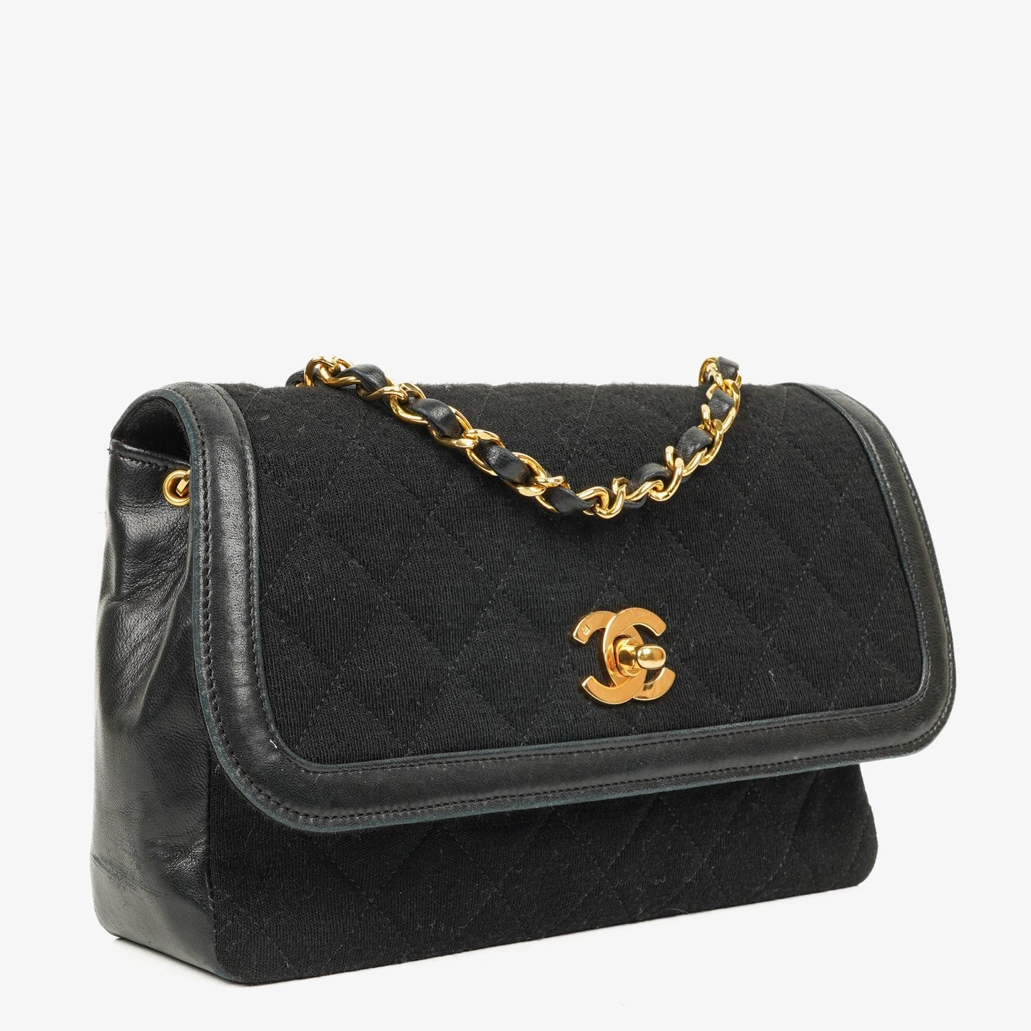 Chanel Vintage Small Single Flap Tasche aus schwarzem gestepptem Jersey und Leder mit 24K vergoldeter Hardware