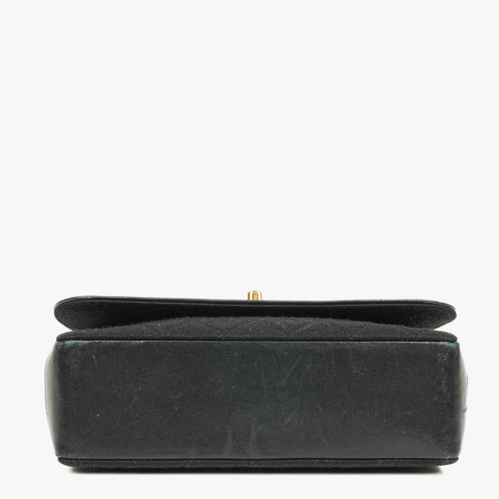 Chanel Vintage Small Single Flap Tasche aus schwarzem gestepptem Jersey und Leder mit 24K vergoldeter Hardware