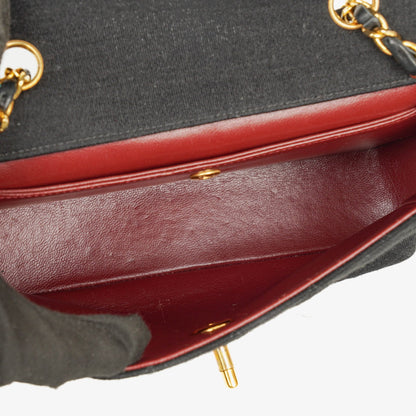 Chanel Vintage Small Single Flap Tasche aus schwarzem gestepptem Jersey und Leder mit 24K vergoldeter Hardware
