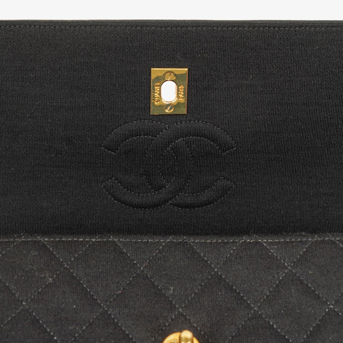 Chanel Vintage Small Single Flap Tasche aus schwarzem gestepptem Jersey und Leder mit 24K vergoldeter Hardware