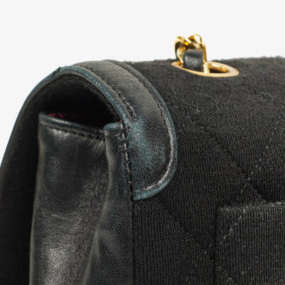 Chanel Vintage Small Single Flap Tasche aus schwarzem gestepptem Jersey und Leder mit 24K vergoldeter Hardware