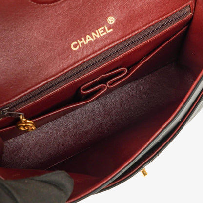 Chanel Vintage Quadratische Klassische Double Flap Tasche Schwarz Gestepptes Lammleder 24K Vergoldete Beschläge