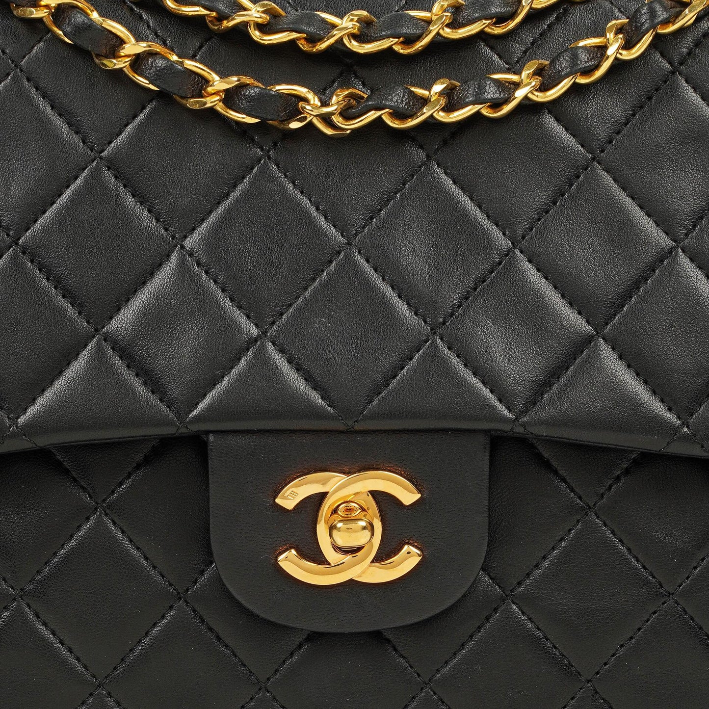 Chanel Vintage Quadratische Klassische Double Flap Tasche Schwarz Gestepptes Lammleder 24K Vergoldete Beschläge