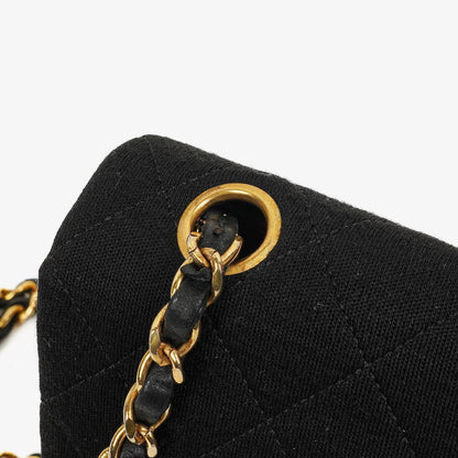 Chanel Vintage Square Single Flap Tasche aus schwarzem gestepptem Jersey und Leder mit 24K vergoldeten Beschlägen, 1989-1991