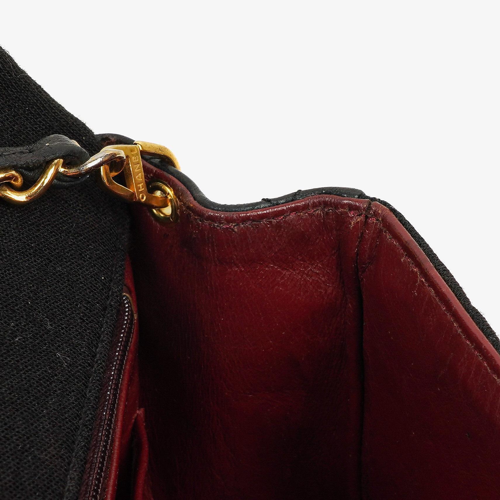 Chanel Vintage Square Single Flap Tasche aus schwarzem gestepptem Jersey und Leder mit 24K vergoldeten Beschlägen, 1989-1991