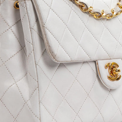 Chanel Vintage Square Flap Bag aus weißem gestepptem Lammleder mit 24K goldplattierten Beschlägen