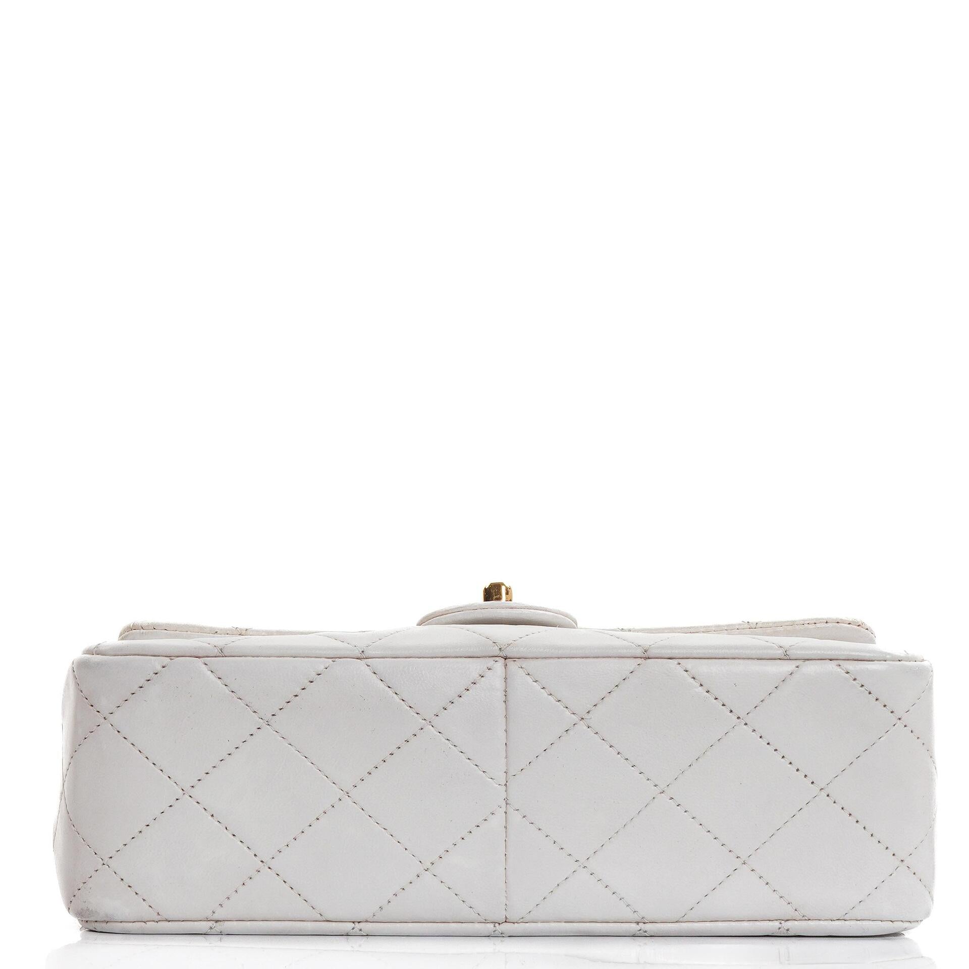 Chanel Vintage Square Flap Bag aus weißem gestepptem Lammleder mit 24K goldplattierten Beschlägen