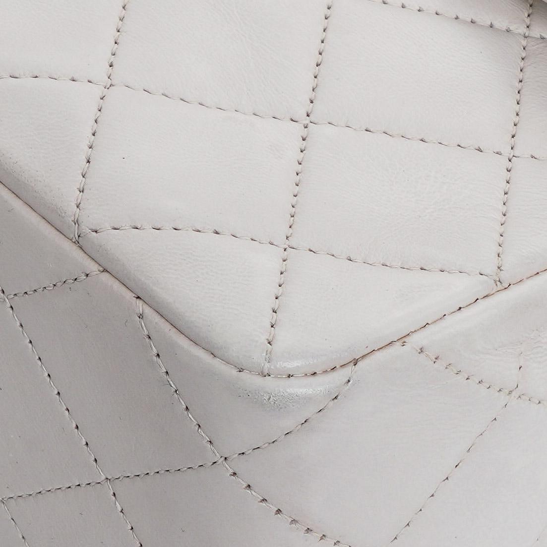 Chanel Vintage Square Flap Bag aus weißem gestepptem Lammleder mit 24K goldplattierten Beschlägen