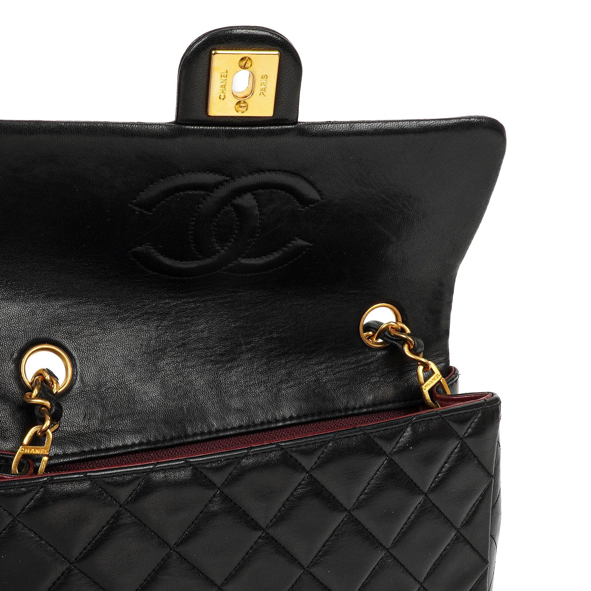 Chanel Vintage Timeless Classic Square Single Flap Bag aus schwarzem gestepptem Lammleder mit 24K goldplattierter Hardware