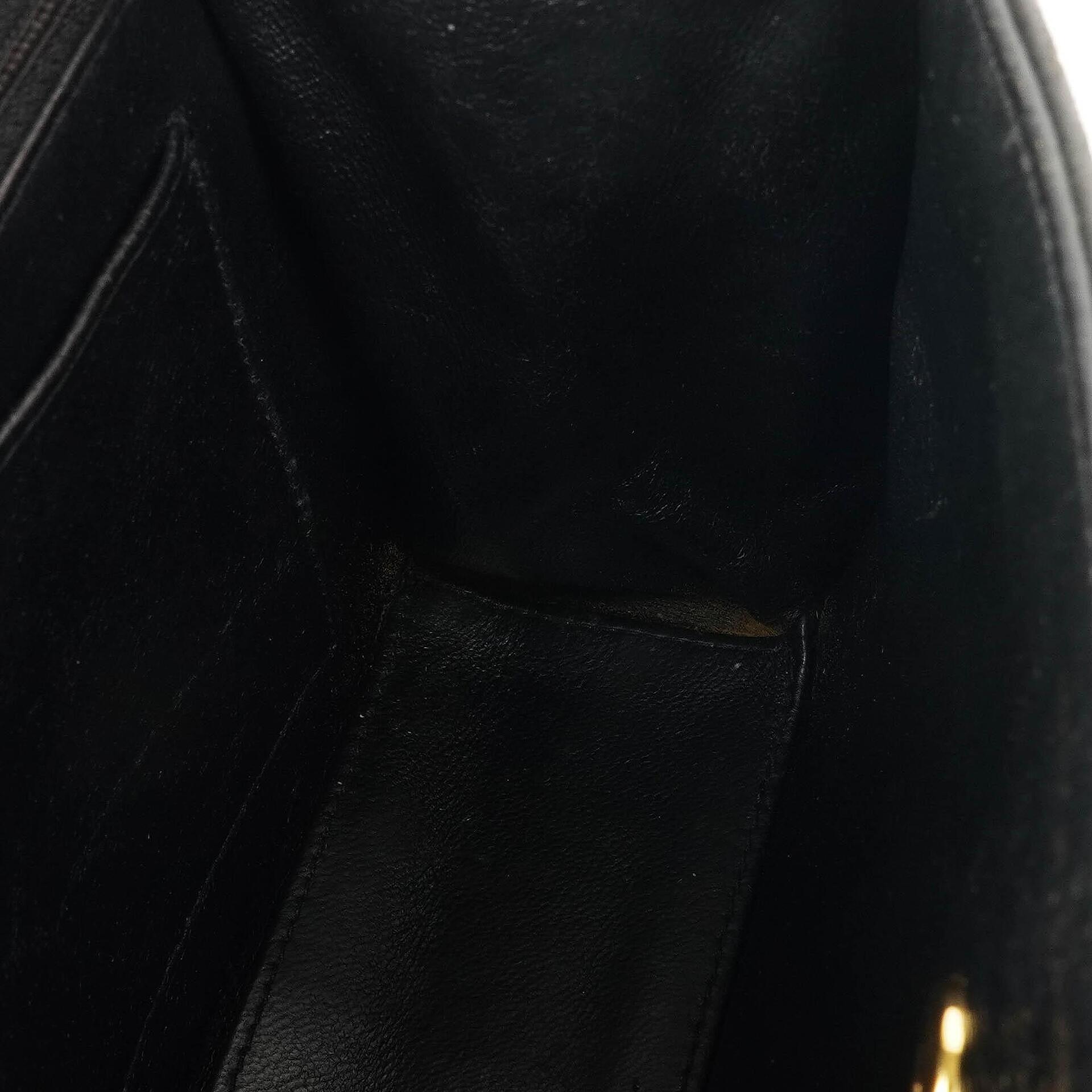 Chanel Mini Trapez Klappentasche Schwarz Gepolstertes Wildleder Mit 24K vergoldeter Hardware
