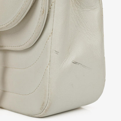 Chanel Kleine horizontale Double Flap Tasche in Weiß mit Steppung und 24K vergoldeter Hardware