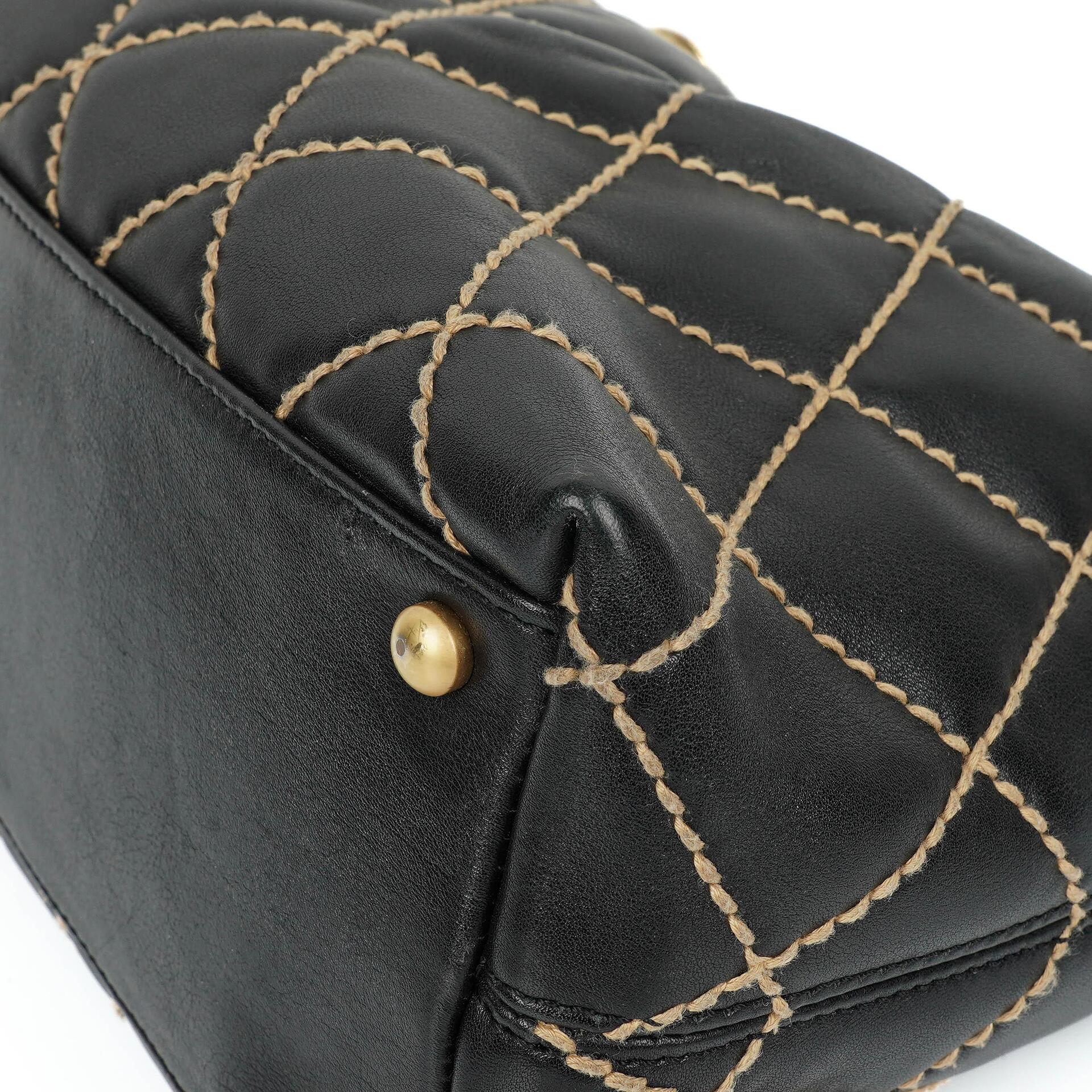 Chanel Wild Stitch Schwarz gesteppte Leder CC Schultertasche mit Goldfarbenen Beschlägen