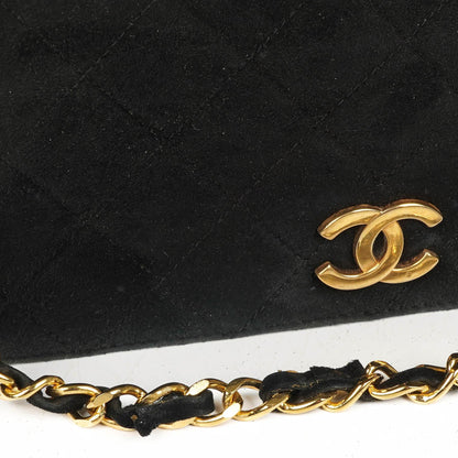 Chanel WOC Mini Klassische Vollklappen Schwarze Gequiltete Wildleder Mit 24K Goldbeschichtetem Zubehör